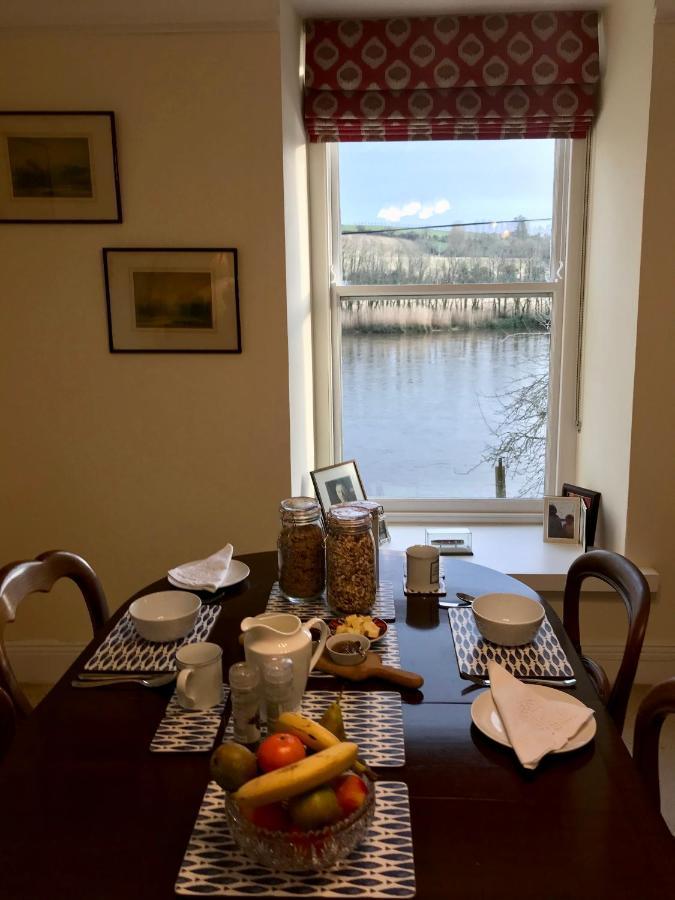 Riverbank House Bed And Breakfast Innishannon 外观 照片